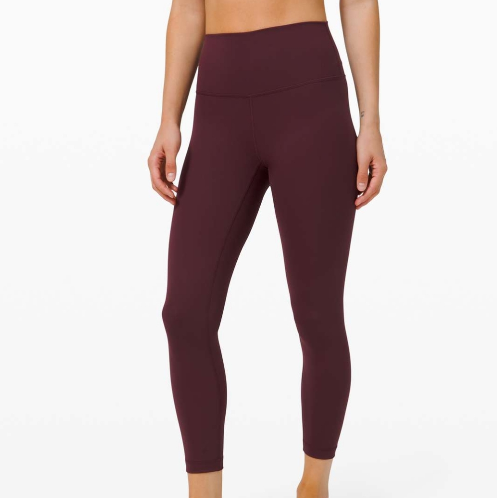 Lululemon wunder under leggings size 6, color- cassis